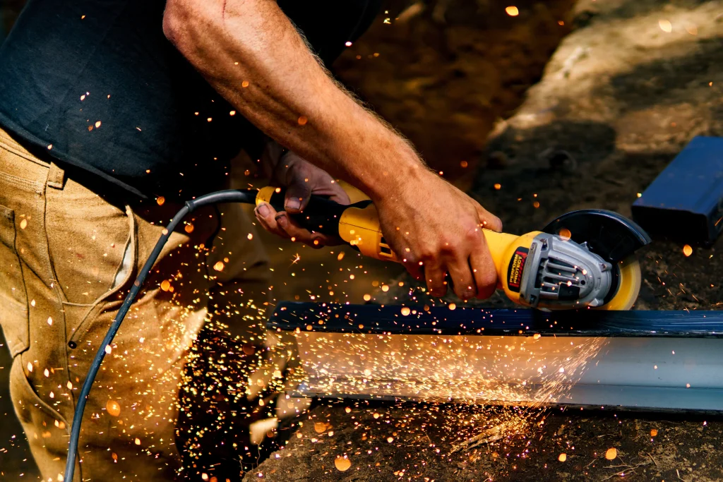 craftsman-cutting-metal-welding